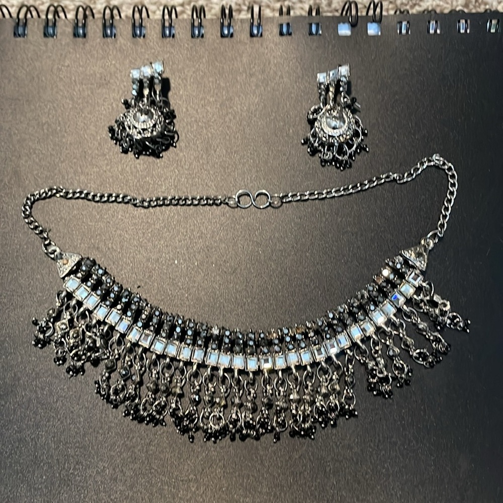 Chocker Necklace Jewelry Set | Rhinestone Necklace + Earrings W Black Beading